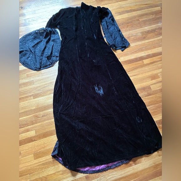 90s Lip Service Black and Purple Long Sleeve Romantic Goth Vampire Dress - Picture 7 of 9
